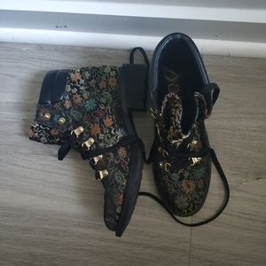 Sam Edelman embroidered boots